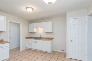 5621 Brent Dr, Haltom City, TX 76148 - Photo 31