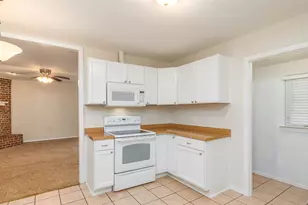 5621 Brent Dr, Haltom City, TX 76148 - Photo 33
