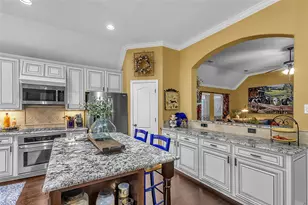 4512 Seventeen Lakes Ct, Fort Worth, TX 76262 - Photo 13