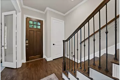 406 Mills Street, Fort Worth, TX 76102 - Photo 7