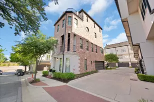 406 Mills St, Fort Worth, TX 76102 - Photo 3