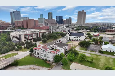 406 Mills Street, Fort Worth, TX 76102 - Photo 5