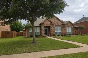 1001 Lochness Ln, Garland, TX 75044 - Photo 3