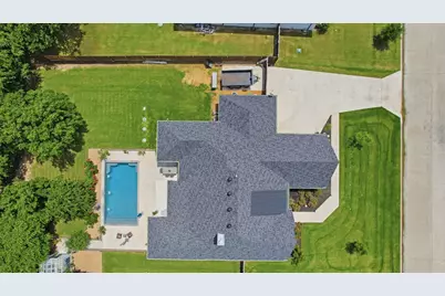 8880 Hidden Pond Street, Justin, TX 76247 - Photo 35