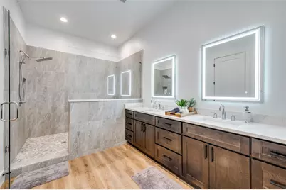 2130 Roanoke Avenue, Dallas, TX 75235 - Photo 13