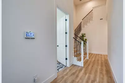 2130 Roanoke Avenue, Dallas, TX 75235 - Photo 3