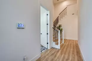 2130 Roanoke Ave, Dallas, TX 75235 - Photo 3
