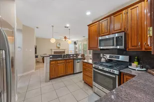 461 Shade Tree Ct, Hurst, TX 76054 - Photo 11
