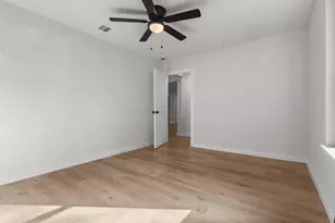 4817 Erath St, Fort Worth, TX 76119 - Photo 21