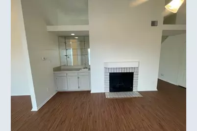 819 Over Ridge Drive, Grand Prairie, TX 75052 - Photo 5