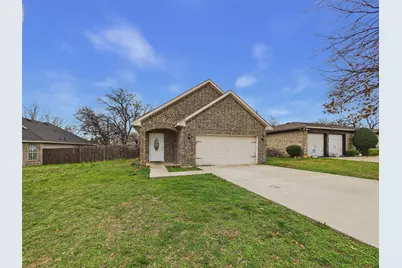 4405 Chickasaw Avenue, Fort Worth, TX 76119 - Photo 1