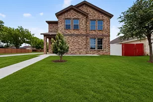 800 Oak Creek Dr, Hutchins, TX 75141 - Photo 1