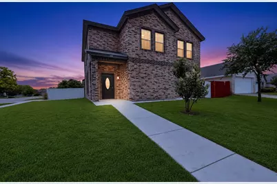 800 Oak Creek Drive, Hutchins, TX 75141 - Photo 1