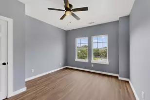 800 Oak Creek Dr, Hutchins, TX 75141 - Photo 9