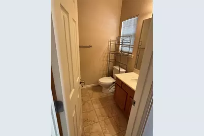 1618 Summer Hill Court, Granbury, TX 76048 - Photo 11