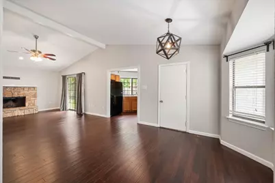 1406 Colonnade Drive, Arlington, TX 76018 - Photo 11
