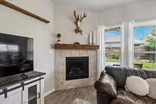 14824 Rocky Face Ln, Fort Worth, TX 76052 - Photo 9