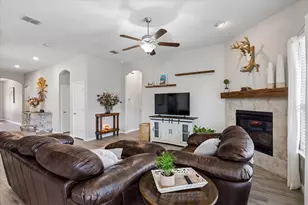 14824 Rocky Face Ln, Fort Worth, TX 76052 - Photo 9