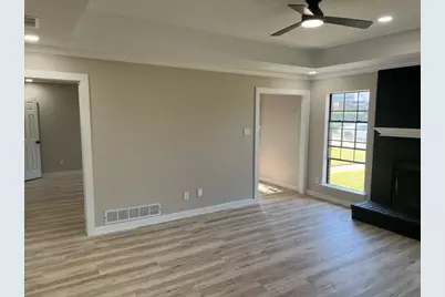 511 Amber Lane, DeSoto, TX 75115 - Photo 3
