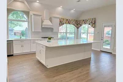 2001 Elm Creek Lane, Flower Mound, TX 75028 - Photo 7