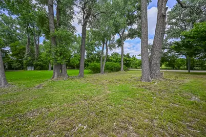 2431 E Lake Drive, Weatherford, TX 76087 - Photo 11