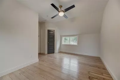300 E Division Street, Pilot Point, TX 76258 - Photo 31
