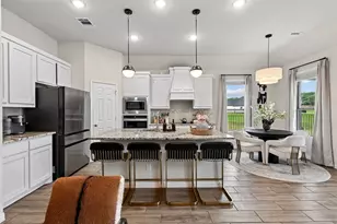 2532 Bunker Hill Dr, Burleson, TX 76028 - Photo 9