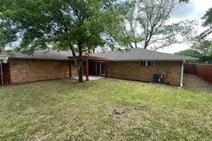 4012 Shady Hollow Ln, Dallas, TX 75233 - Photo 15