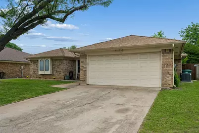 4100 Hemlock Street, Fort Worth, TX 76137 - Photo 3