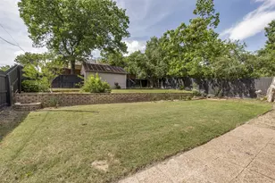 8903 Groveland Dr, Dallas, TX 75218 - Photo 23
