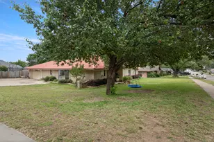 1400 Rusdell Dr, Irving, TX 75060 - Photo 3