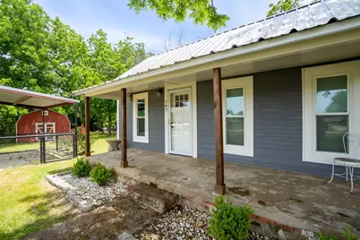 167 W Ross Street, Walnut Springs, TX 76690 - Photo 1