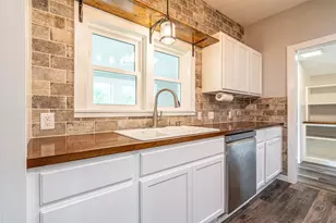 167 W Ross St, Walnut Springs, TX 76690 - Photo 11