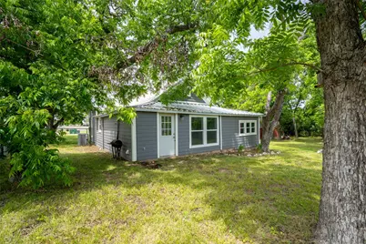 167 W Ross Street, Walnut Springs, TX 76690 - Photo 31