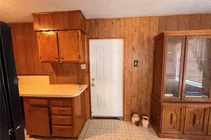 1829 S Center St, Denison, TX 75021 - Photo 11
