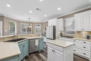3409 Wimbledon Dr, Highland Village, TX 75077 - Photo 9