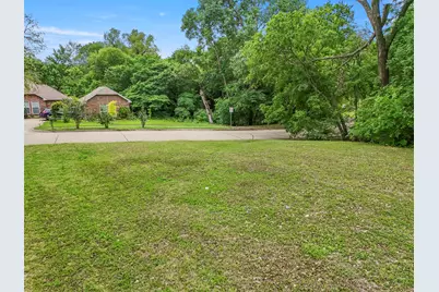 5101 Edgewater Drive, Rowlett, TX 75088 - Photo 11