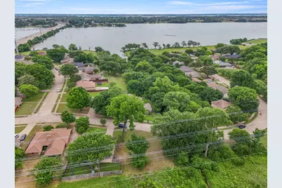 5101 Edgewater Drive, Rowlett, TX 75088 - Photo 7