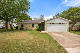 606 Nancy Dr, Glen Rose, TX 76043 - Photo 1