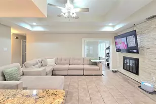 6301 Lotus Dr, Arlington, TX 76001 - Photo 7