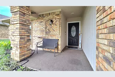6301 Lotus Drive, Arlington, TX 76001 - Photo 3