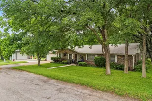 207 S Brook St, San Saba, TX 76877 - Photo 3