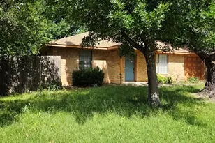 722 S Church St, Pilot Point, TX 76258 - Photo 25