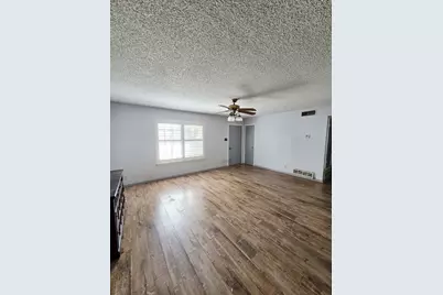 722 S Church Street, Pilot Point, TX 76258 - Photo 7