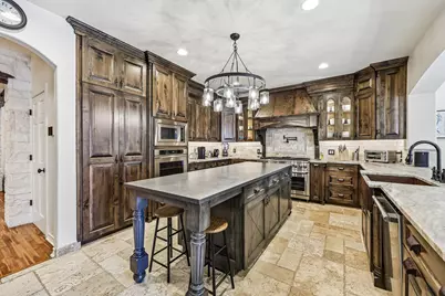 221 N Lucas Drive, Grapevine, TX 76051 - Photo 15