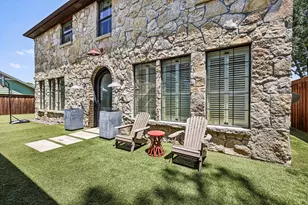 221 N Lucas Dr, Grapevine, TX 76051 - Photo 35