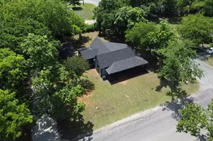 223 E Shreveport St, Van Alstyne, TX 75495 - Photo 21
