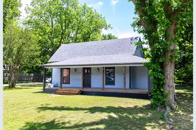 223 E Shreveport Street, Van Alstyne, TX 75495 - Photo 3