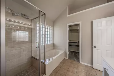 2225 Arbor Creek Drive, Carrollton, TX 75010 - Photo 17
