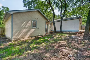 2711 N Locust St, Denton, TX 76209 - Photo 23